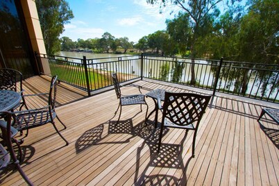 Wentworth Grande Resort