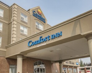 Front of property - Comfort Inn And Suites South (Calgary)