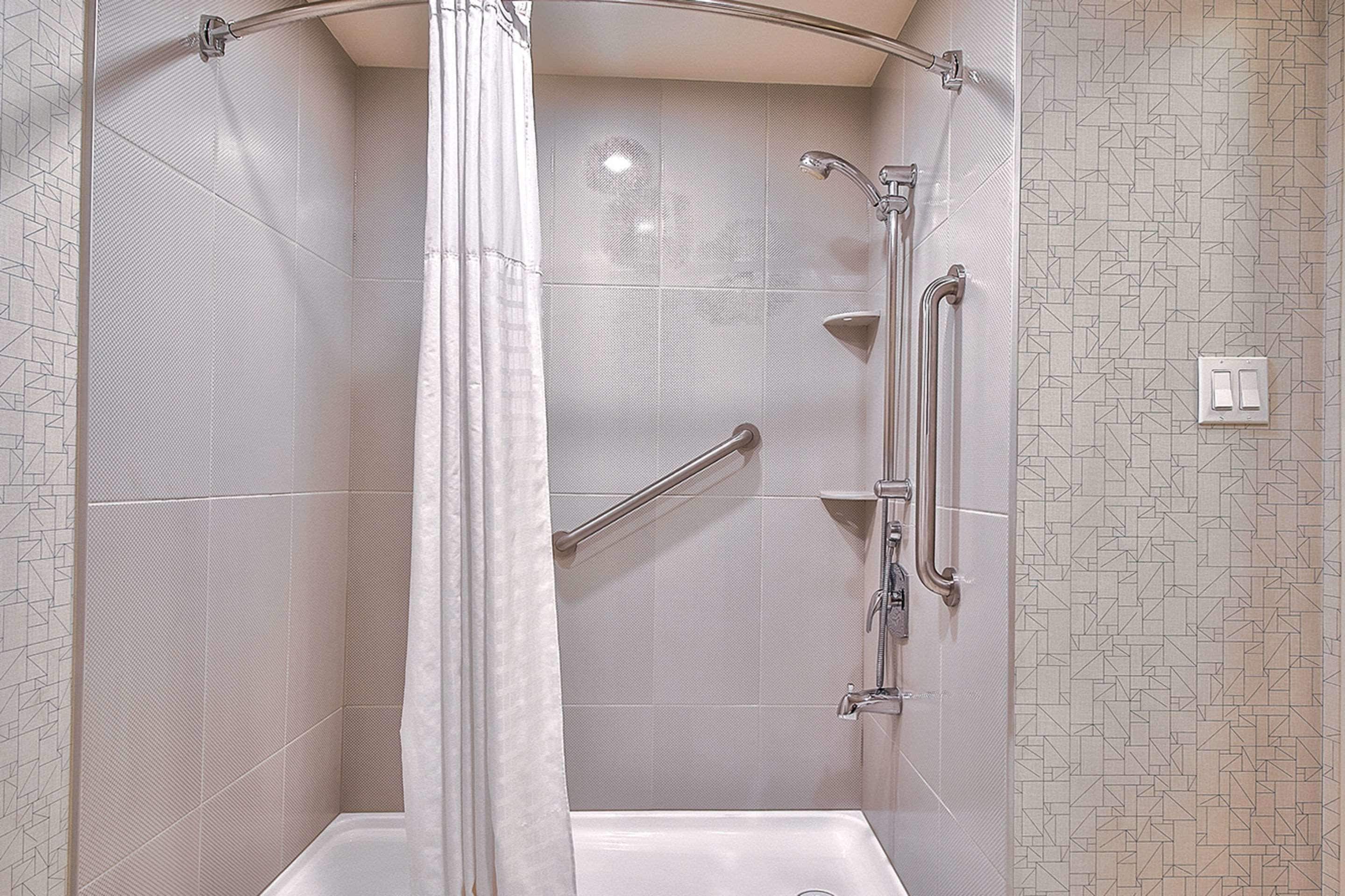 Foto - Comfort Inn & Suites South