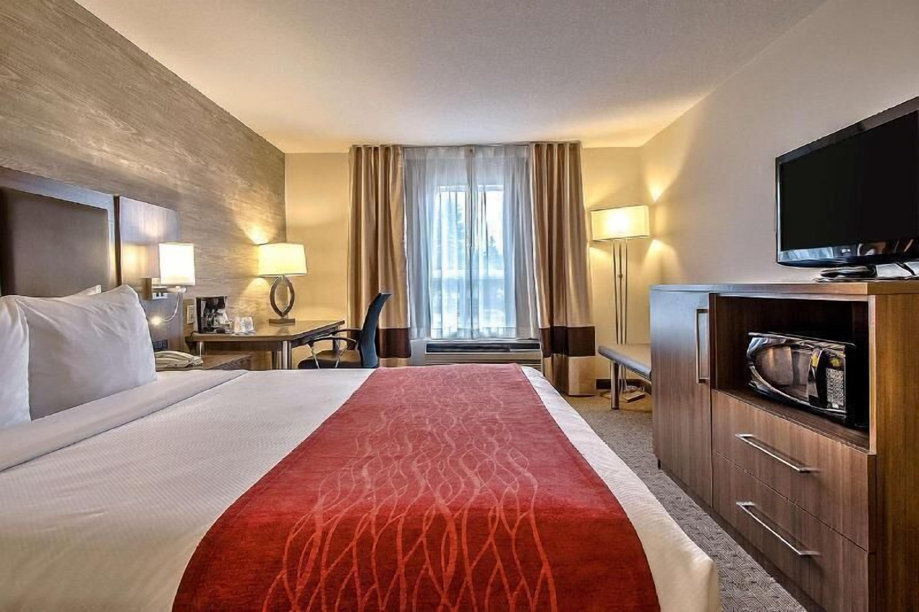 In-room safe, desk, laptop workspace, blackout drapes