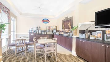 Café da manhã continental grátis