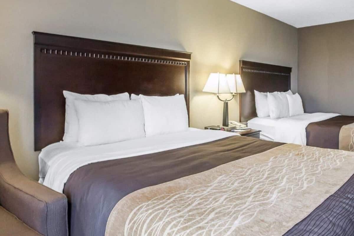 In-room safe, desk, iron/ironing board, free WiFi