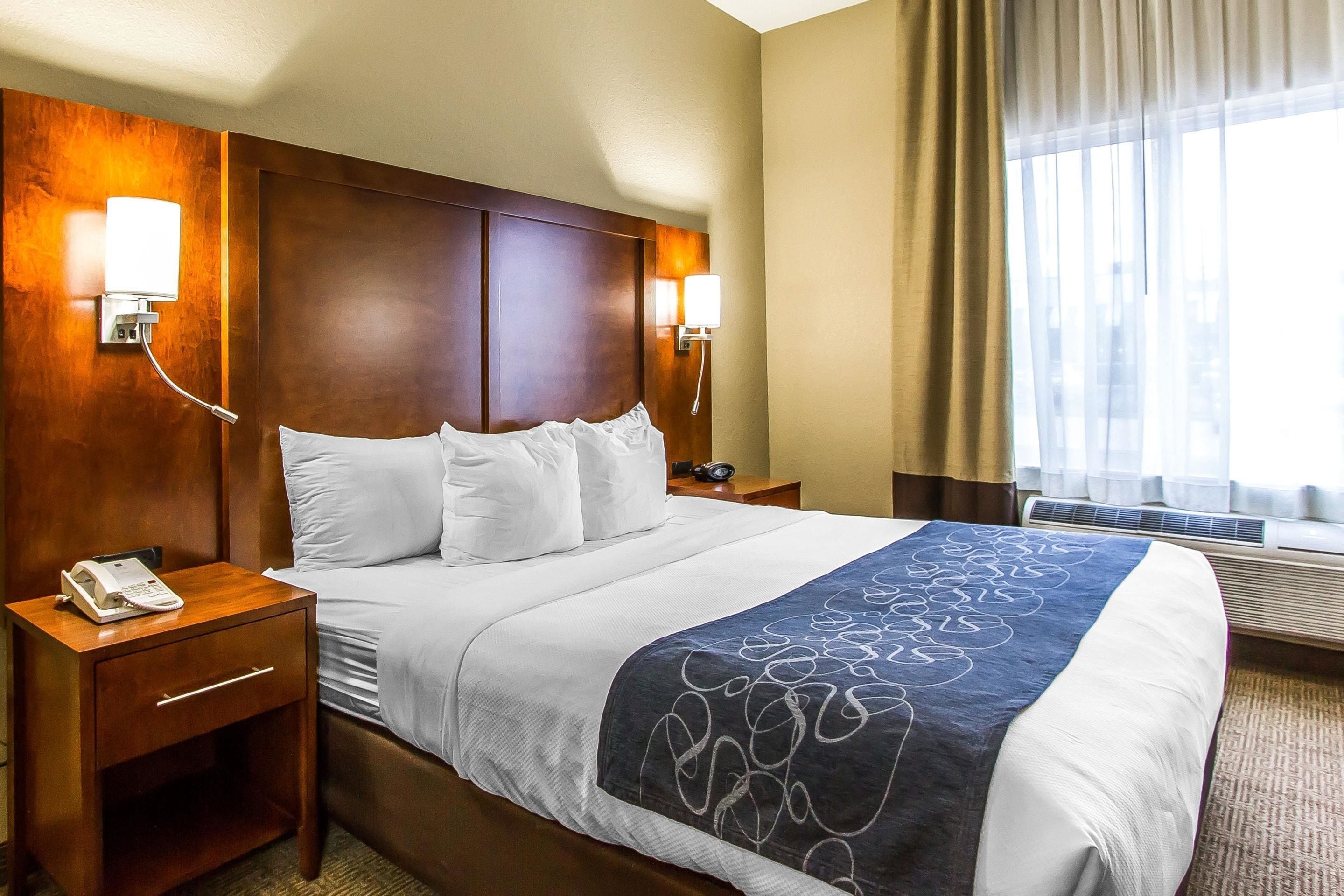 suite, 1 king bed, non smoking | pillow-top beds, desk, laptop workspace, blackout curtains