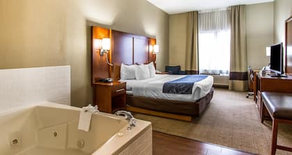 Comfort Suites Mattoon East