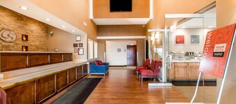Comfort Suites Mattoon