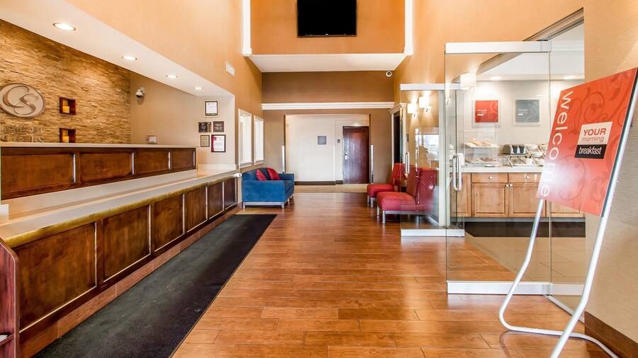 Comfort Suites Mattoon East