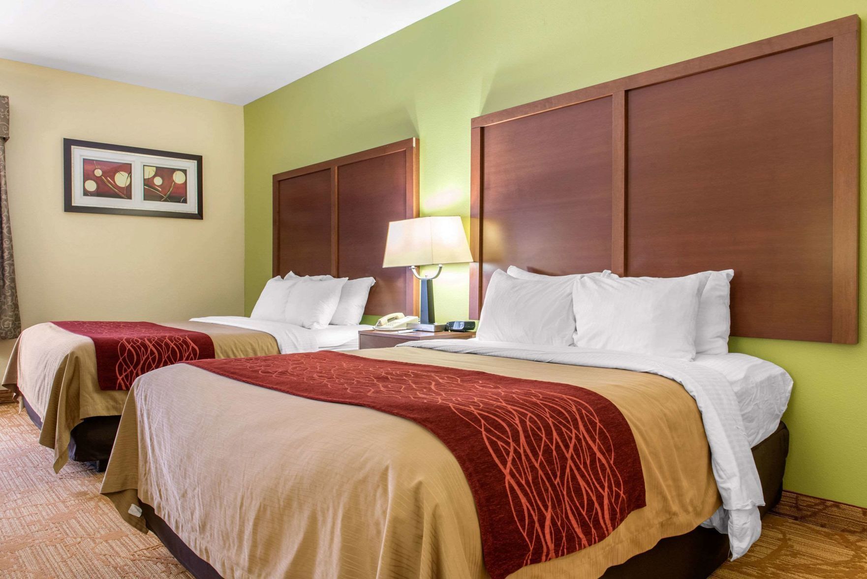 Minibar, desk, soundproofing, iron/ironing board
