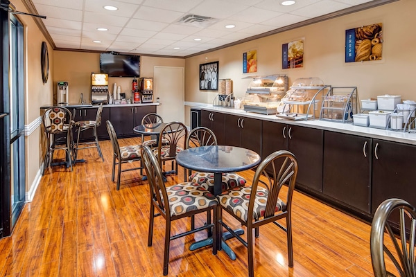 Free daily full breakfast