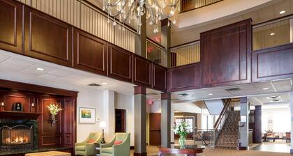 Comfort Inn & Suites Near Burke Mountain