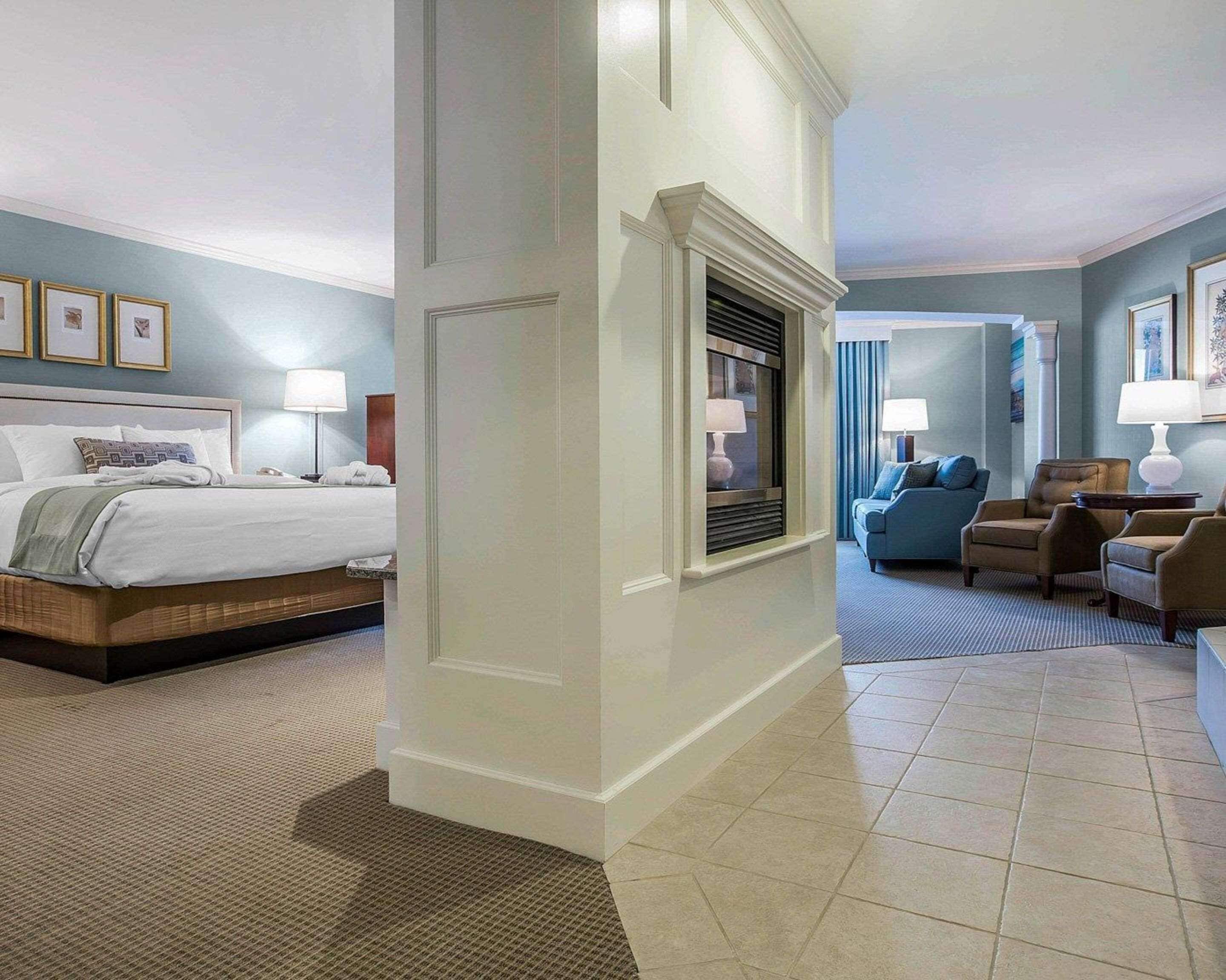 desk, iron/ironing board, cots/infant beds, rollaway beds