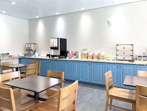 Bao gồm bữa sáng buffet hàng ngày