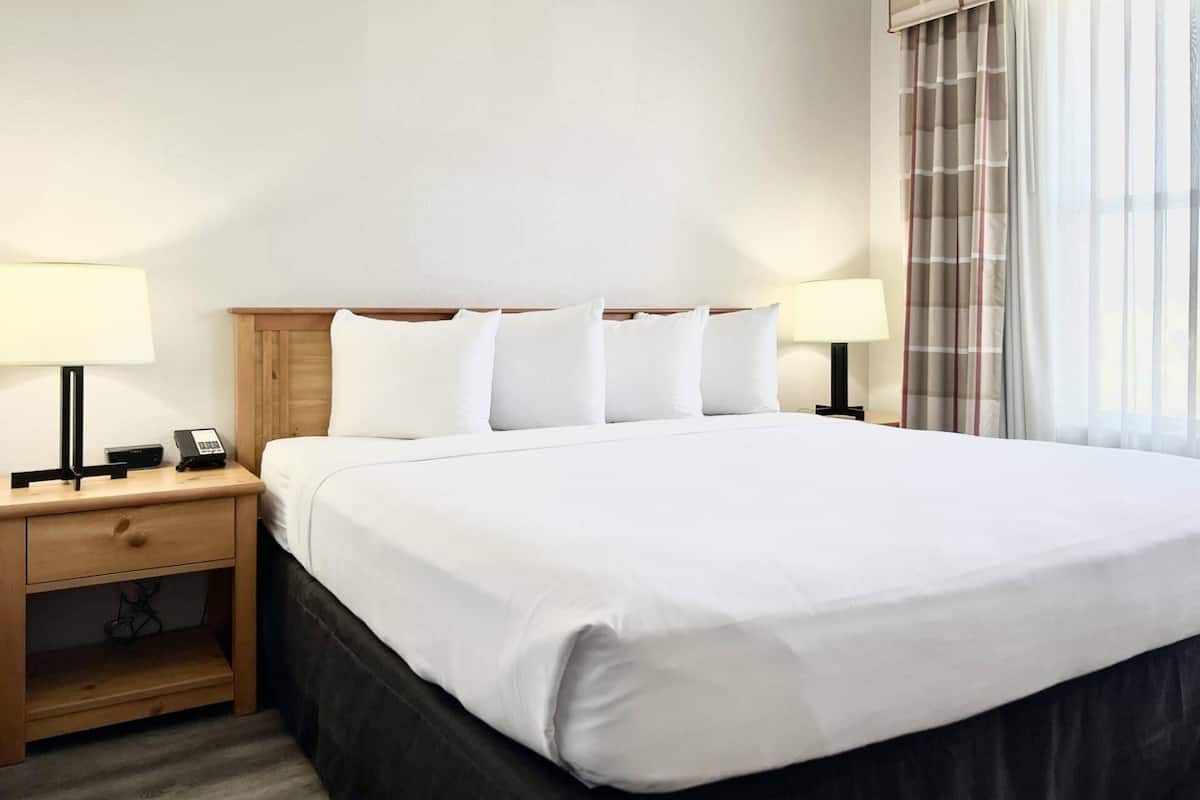 1 chambre, literie de qualité supérieure, couette en duvet d'oie, bureau