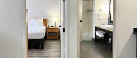 Premium Suite, 1 Bedroom, Non Smoking | Premium bedding, down comforters, desk, blackout drapes