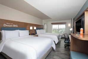Premium bedding, down comforters, pillowtop beds, in-room safe - EVEN Hotel Denver Tech Center-Englewood by IHG (Englewood)
