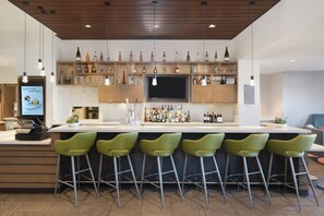 Bar (on property) - EVEN Hotel Denver Tech Center-Englewood by IHG (Englewood)