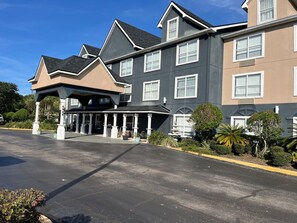 واجهة المنشأة