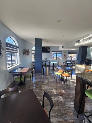 Free daily on-the-go breakfast  - Days Inn & Suites by Wyndham Tucson/Marana (Tucson)