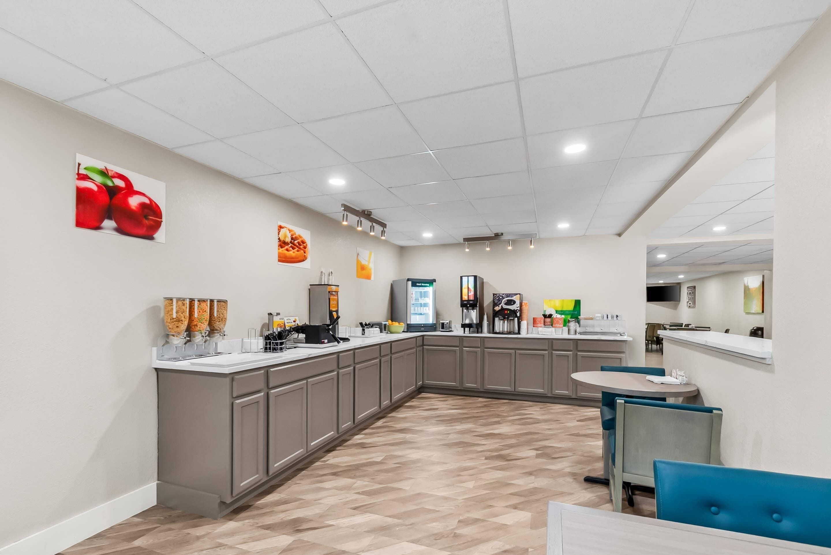 包含每日自助早餐