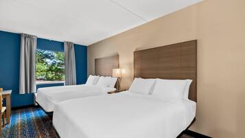 Iron/ironing board, free WiFi