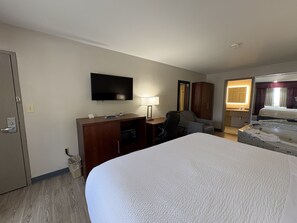 Escrivaninha, Wi-Fi de cortesia, roupa de cama, despertadores