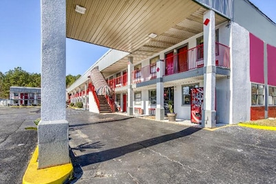 Hotel Pineville LA Hwy 165