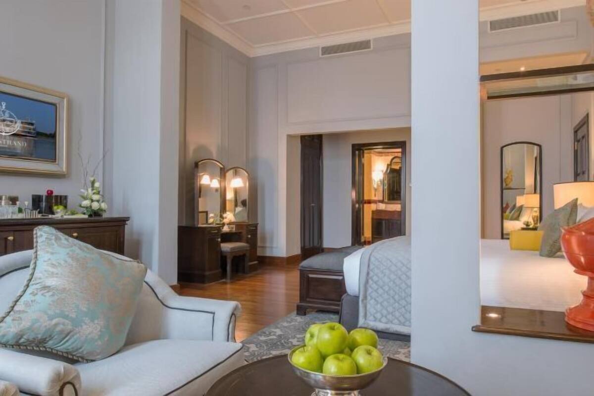 Minibar, in-room safe, desk, blackout curtains