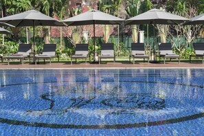Kolam renang terbuka 