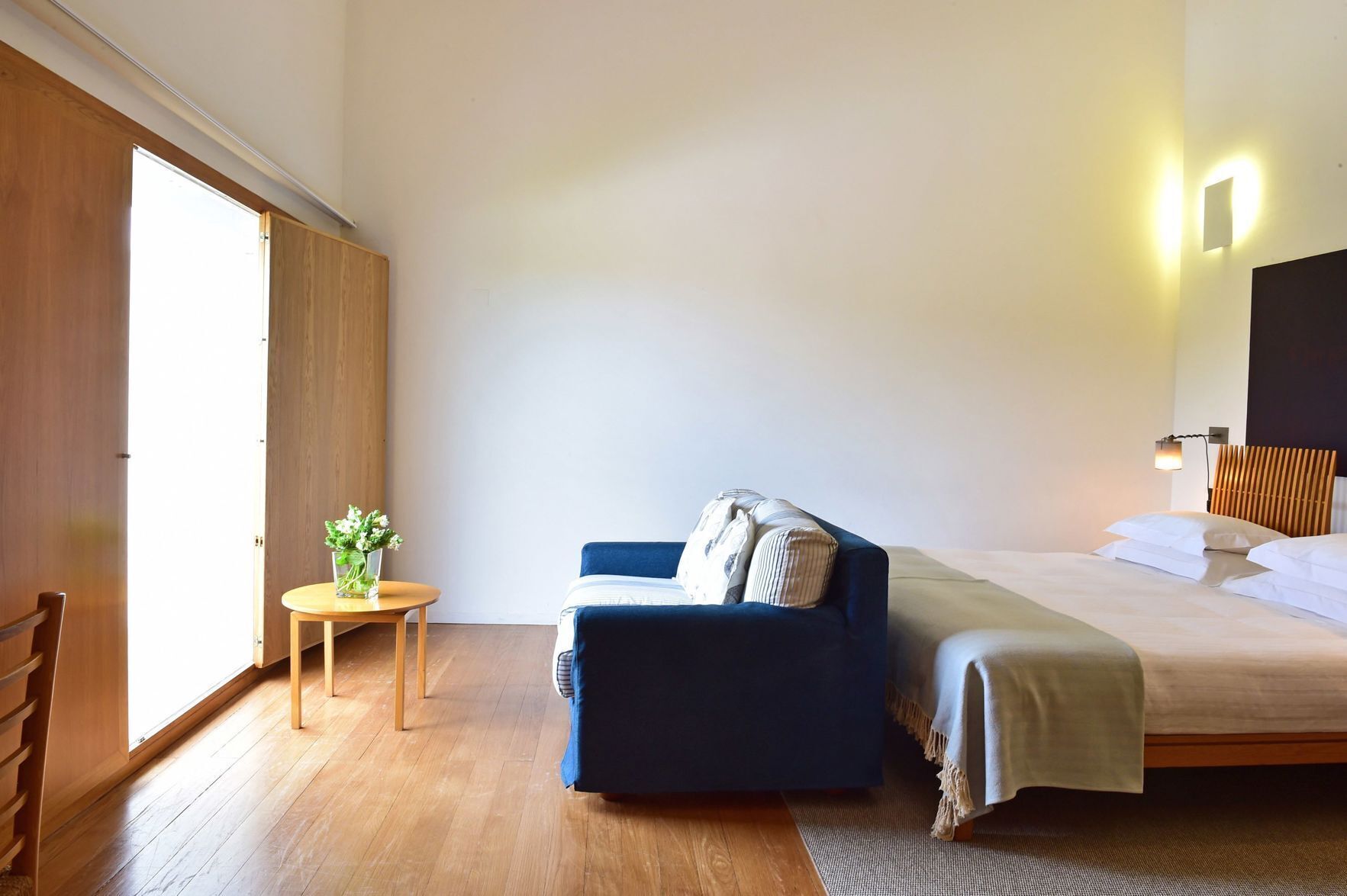 Minibar, in-room safe, desk, blackout curtains