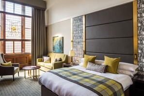 Enviable Double | Premium bedding, in-room safe, desk, iron/ironing board - Arthouse Hotel Glasgow (Glasgow)