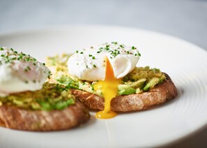 Daily cooked-to-order breakfast for a fee - Arthouse Hotel Glasgow (Glasgow)