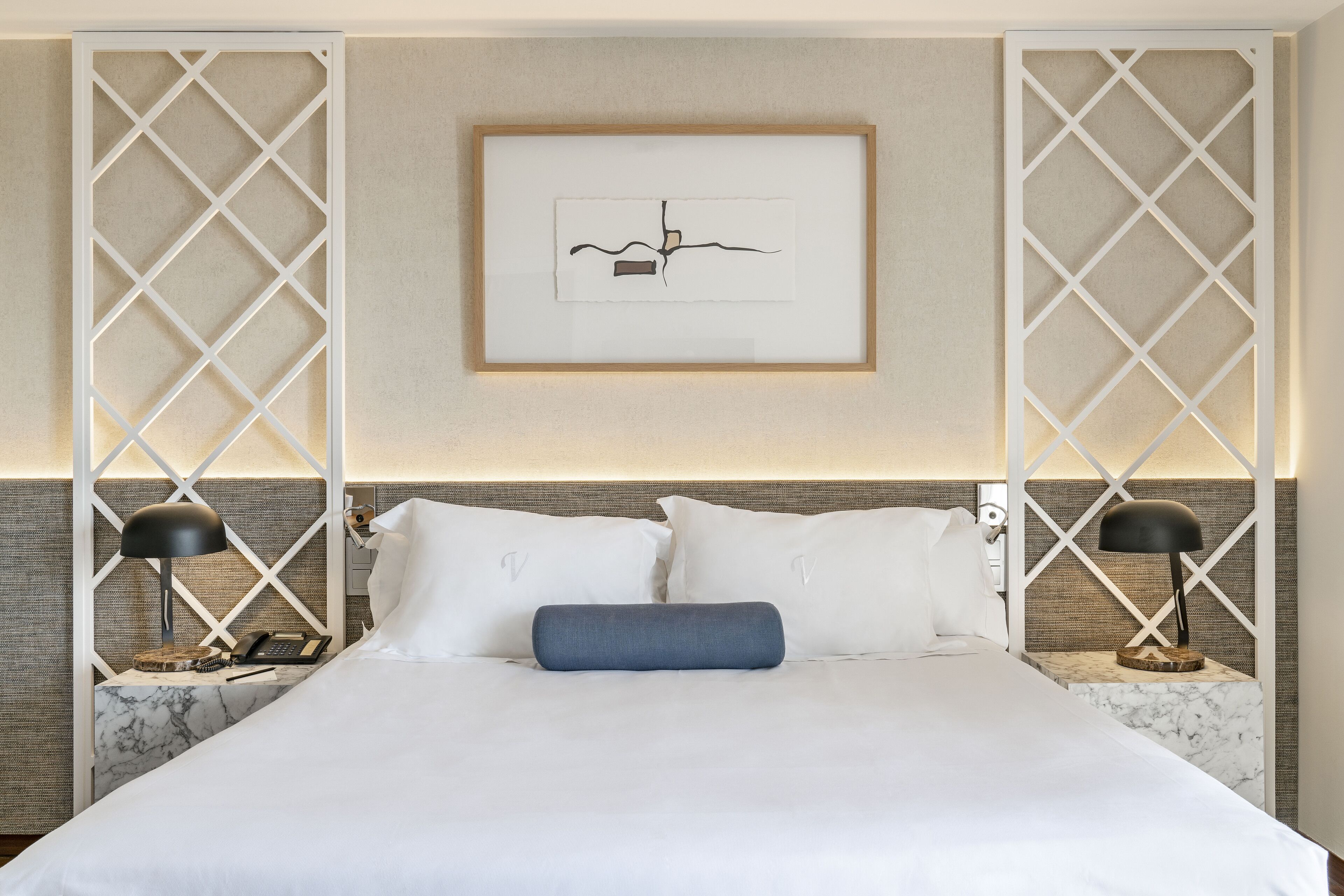 1 bedroom, premium bedding, down duvets, minibar