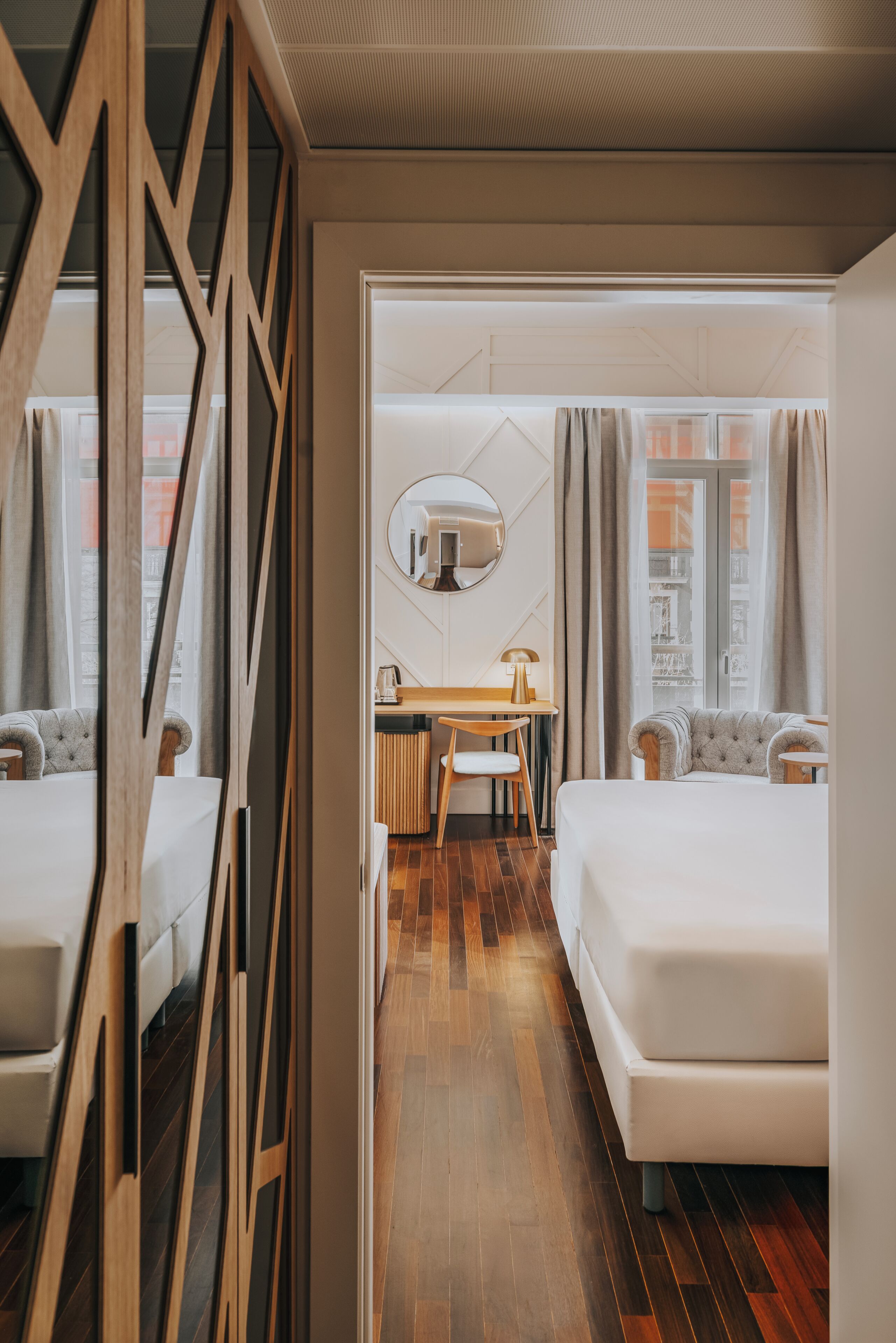 Luxe beddengoed, donzen dekbedden, bedden met traagschuimmatras