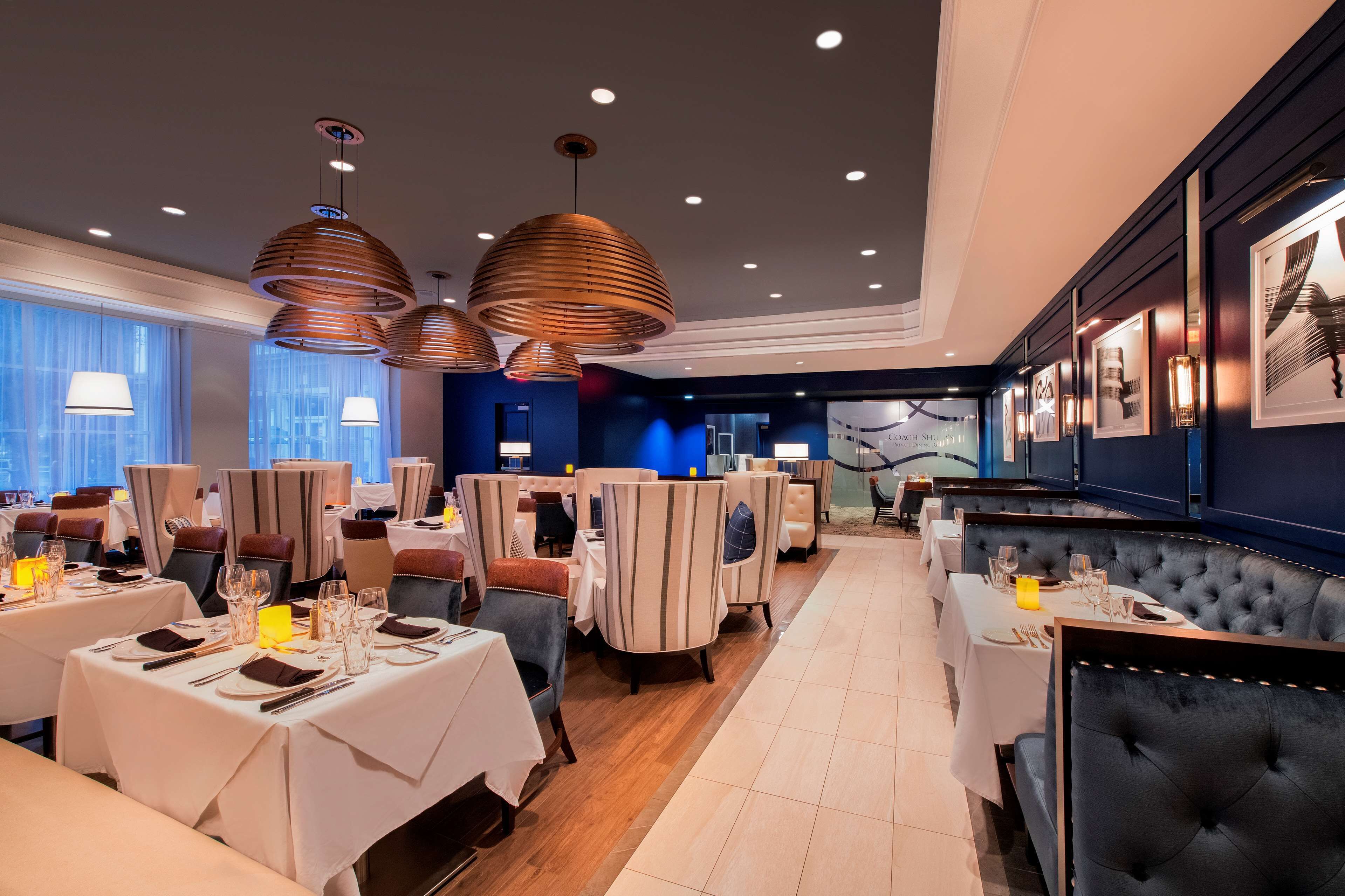 2 restaurants, lunch, dinner served; american cuisine