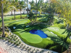 Mini-golf