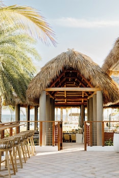 3 restaurants, breakfast served at Islander Resort