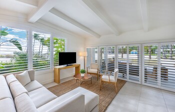 Lighthouse Suite Ocean View Two Bedroom | Premium bedding, in-room safe, desk, blackout drapes at Islander Resort