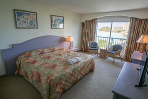 In-room safe, desk, iron/ironing board, free cribs/infant beds - Hotel Santa Fe Guam (Tamuning)