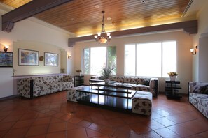 Interior - Hotel Santa Fe Guam (Tamuning)