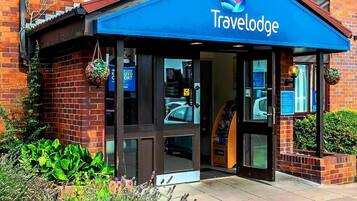 تفاصيل الفندق من الخارج