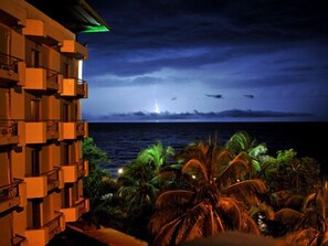Fassade der Unterkunft – Abend/Nacht