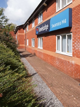 Travelodge Swansea M4