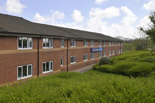 Travelodge Swansea M4
