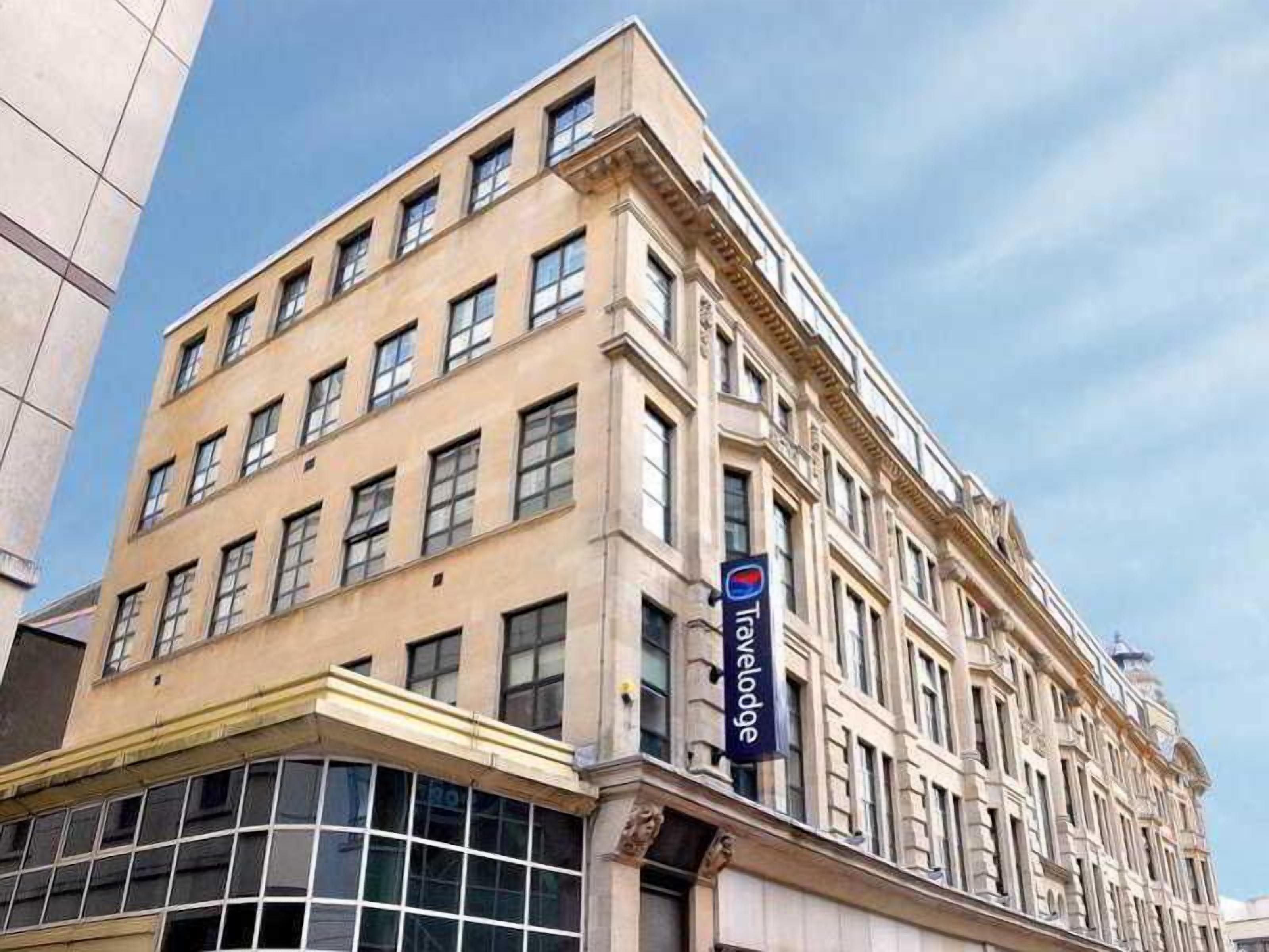 الإطلالة من المنشأة