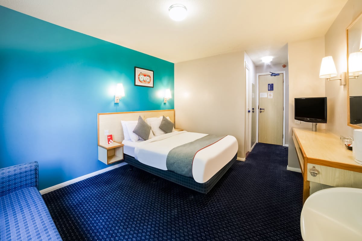 Deluxe Double Room, 1 Katil Kelamin (Double) | Meja, Wi-fi percuma, cadar katil