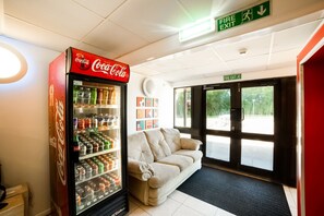 Snack bar