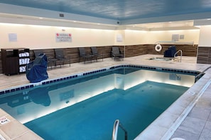 Piscine intérieure