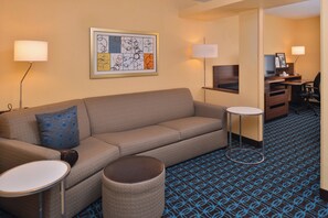 Executive Suite, 1 King Bed with Sofa bed, Non Smoking | Living area | Smart TV, Netflix