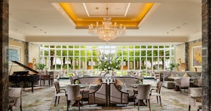 3 restaurants, breakfast served - InterContinental Dublin by IHG (Dublin)