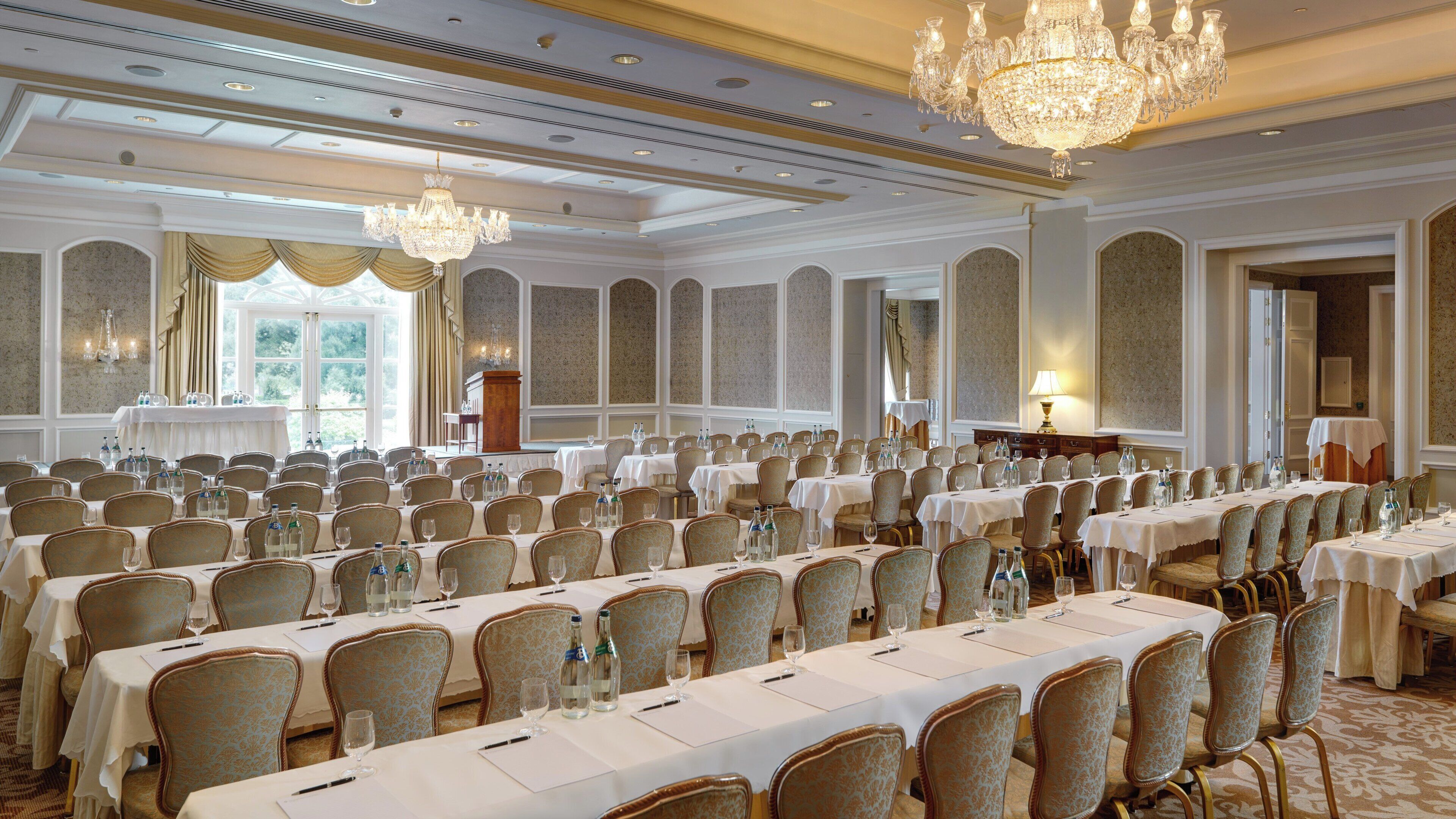 Banquet hall