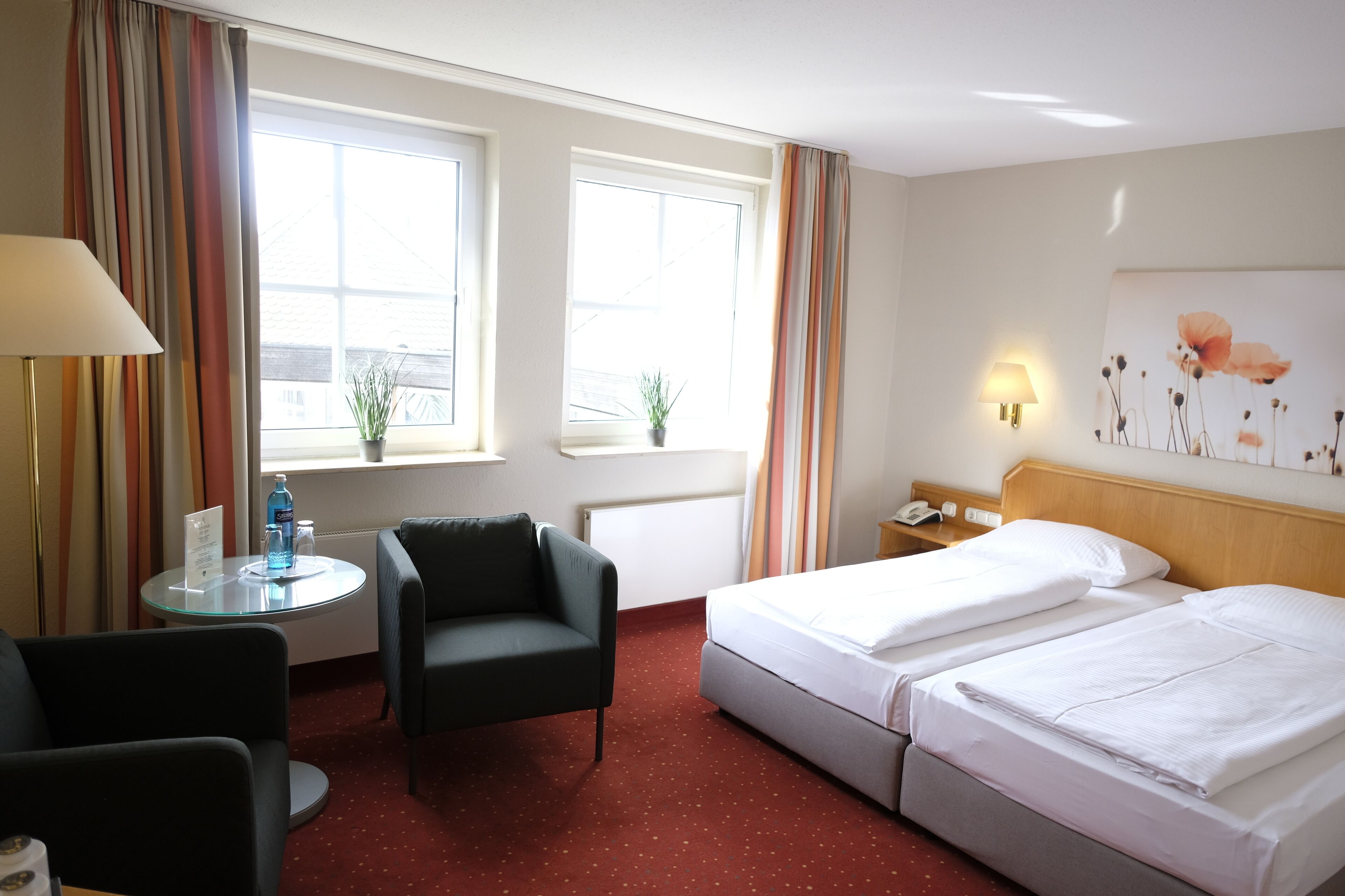 Minibar, coffres-forts dans les chambres, ameublement personnalisé